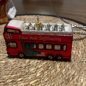 Ornament pinnicale peak glass blown NYC sight seeing bus glitter & metallic  NWT